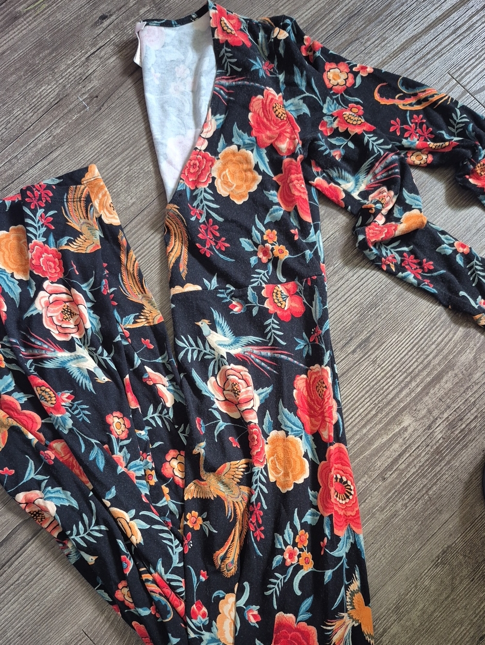Boho Forever 21 Floral Bird Short Sleeve Maxi Dress